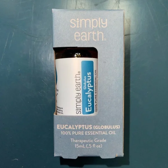 Simply Earth Eucalyptus Essential Oil - Picture 5 of 6